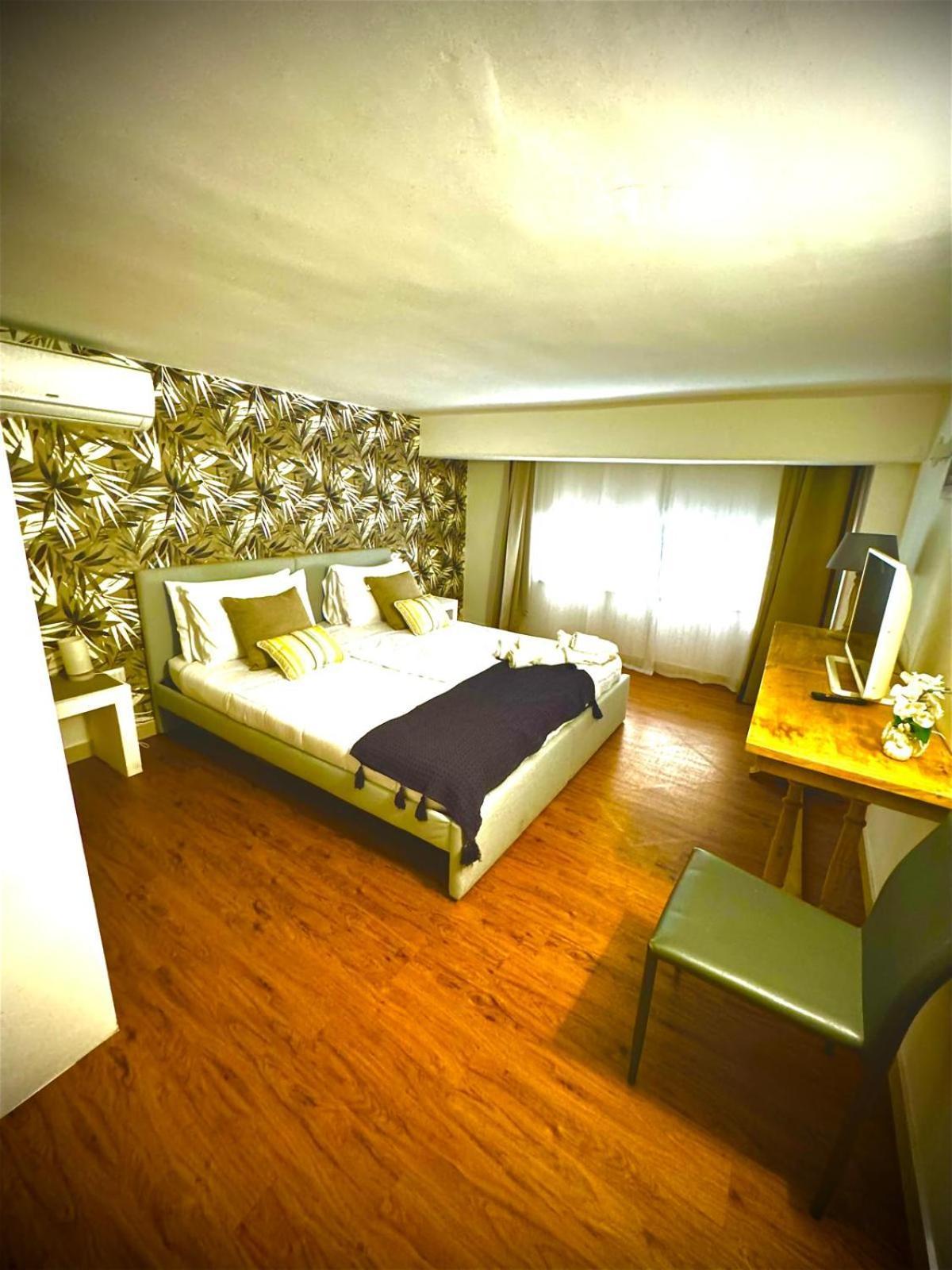 Mazzini Suite Lecce Bagian luar foto